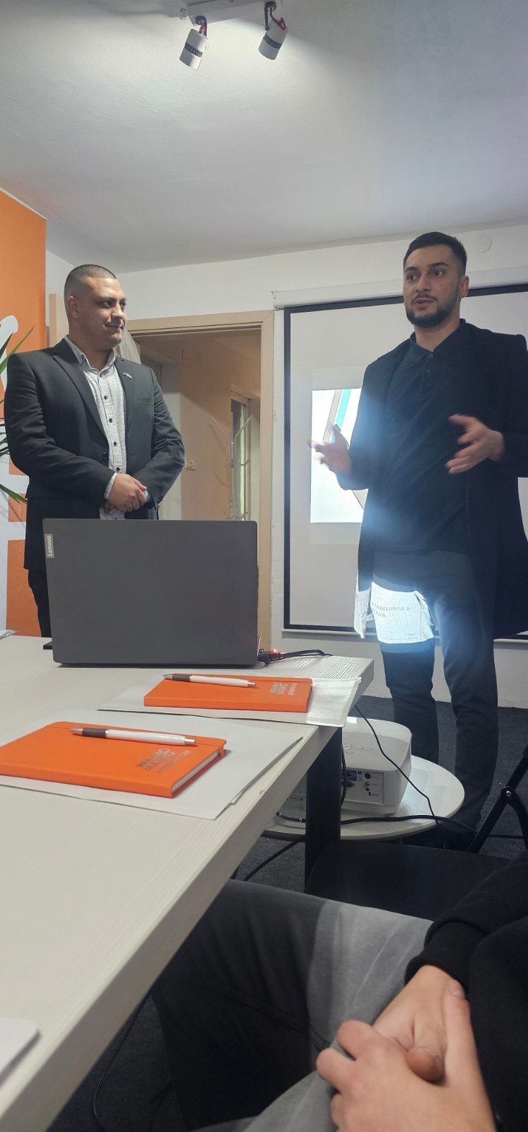 Мењамо Заједно